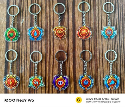 洛克王国怎么打徽章